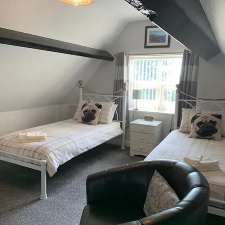 Launceston Guest house Whitby